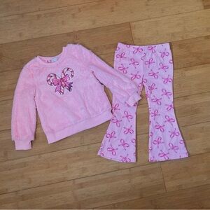 NWT Girls Size 3T Pink Candy Cane Christmas Holiday Outfit - Top & Flare Pants
